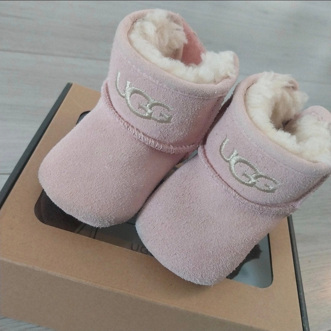Roze UGG baby schoentjes maat 16, Schoentjes, UGG, Meisje, Ophalen of Verzenden