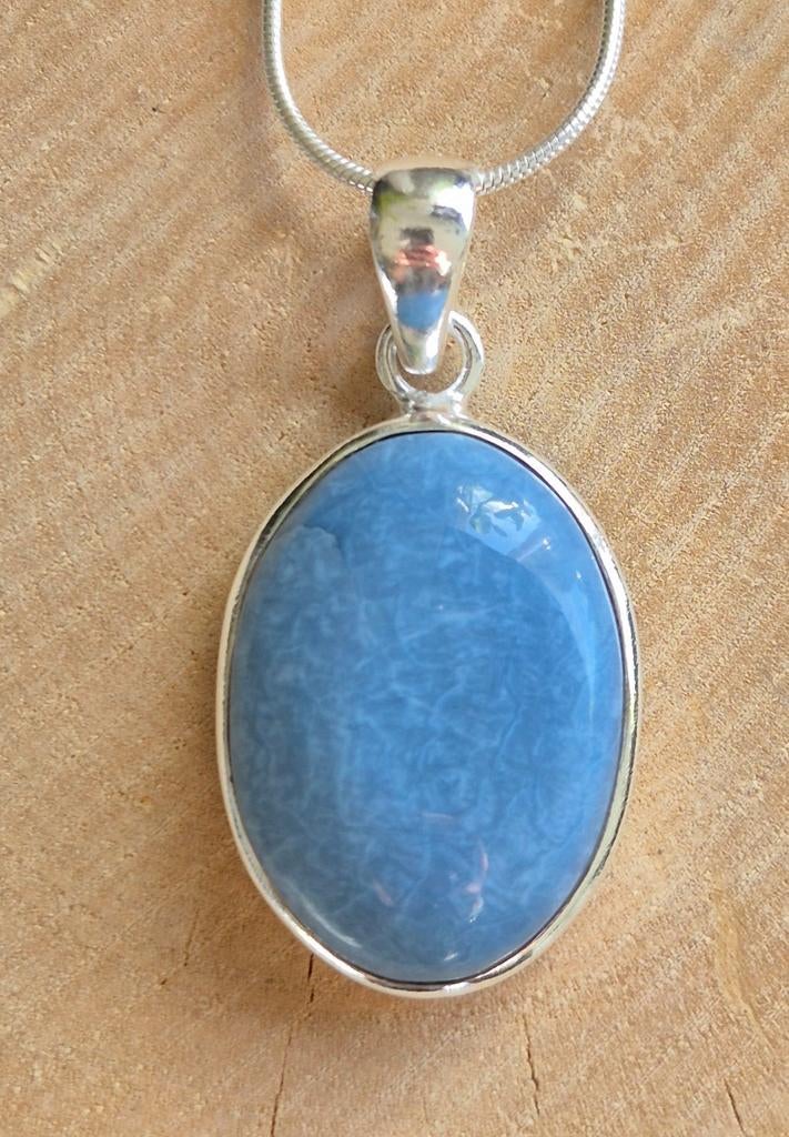 Zilveren kettinghanger met Blauwe Opaal, Blauw, Nieuw, Ophalen of Verzenden, Met edelsteen