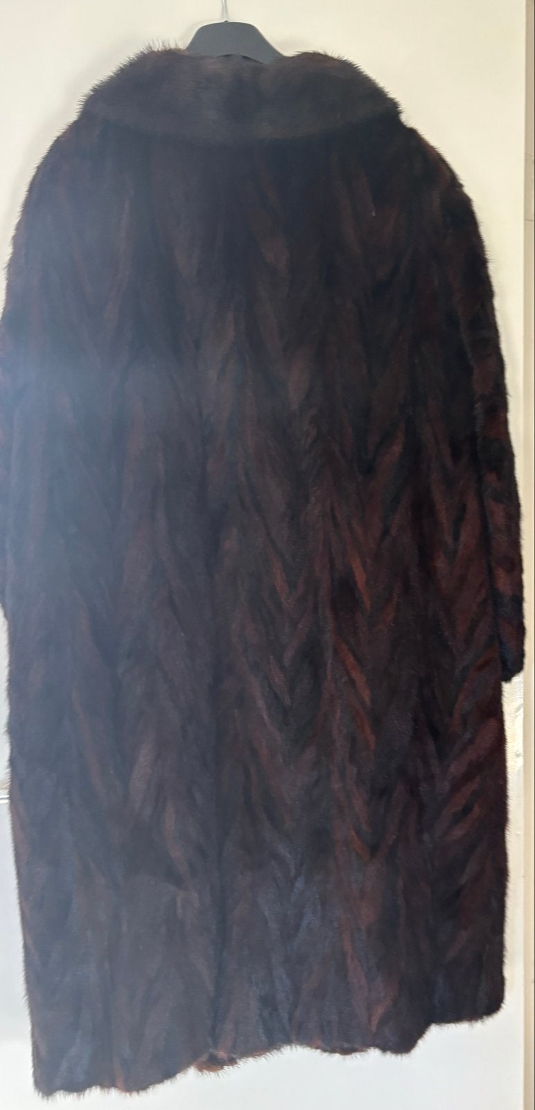 Prachtige NERTS Bontmantel Als Nieuw - Zeer Voordelig!, Ophalen, Zo goed als nieuw, Maat 46/48 (XL) of groter, Zwart