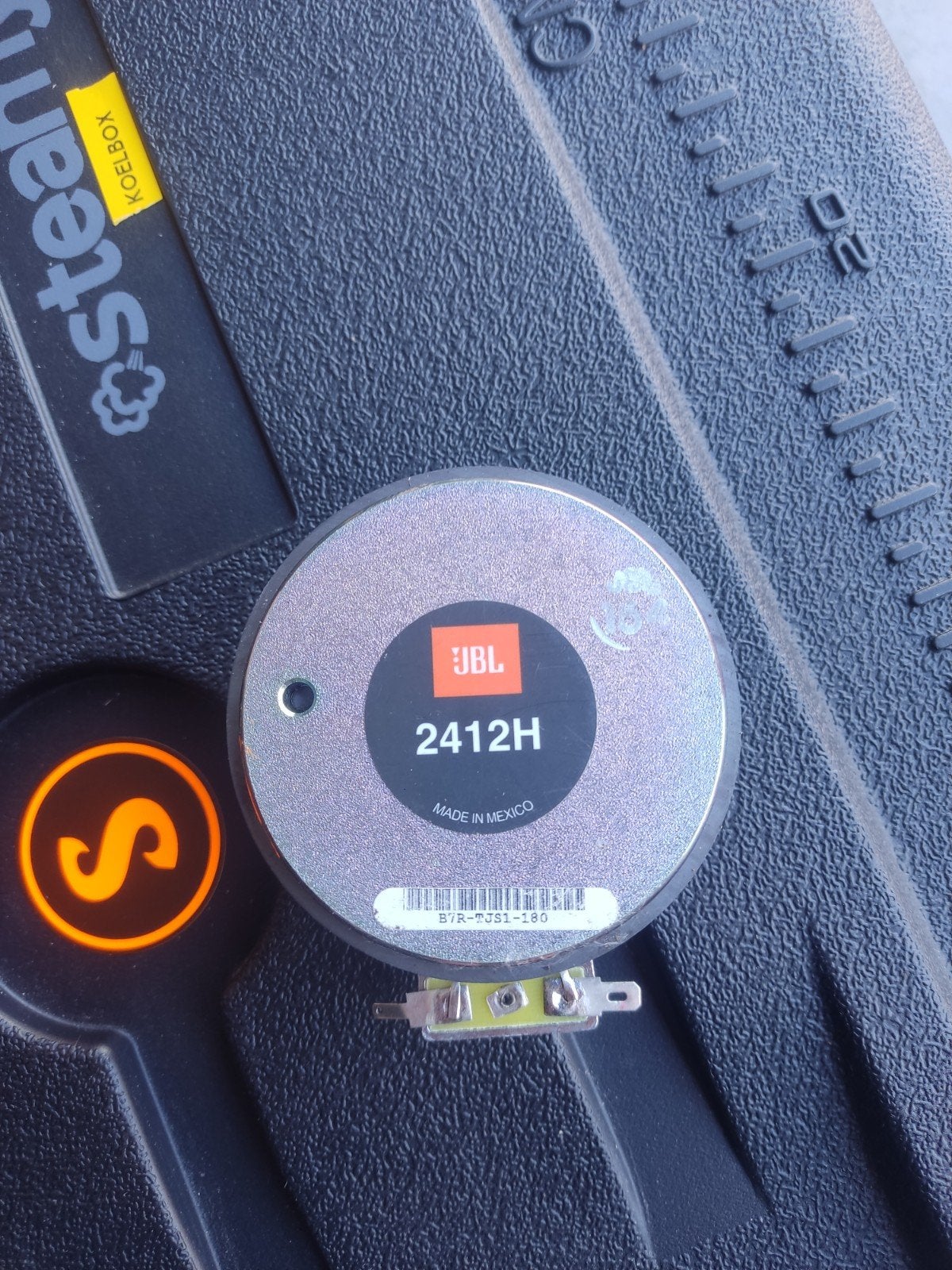 jbl 2412H Drivers (2 stuks), Ophalen of Verzenden, Zo goed als nieuw, 60 tot 120 watt, JBL