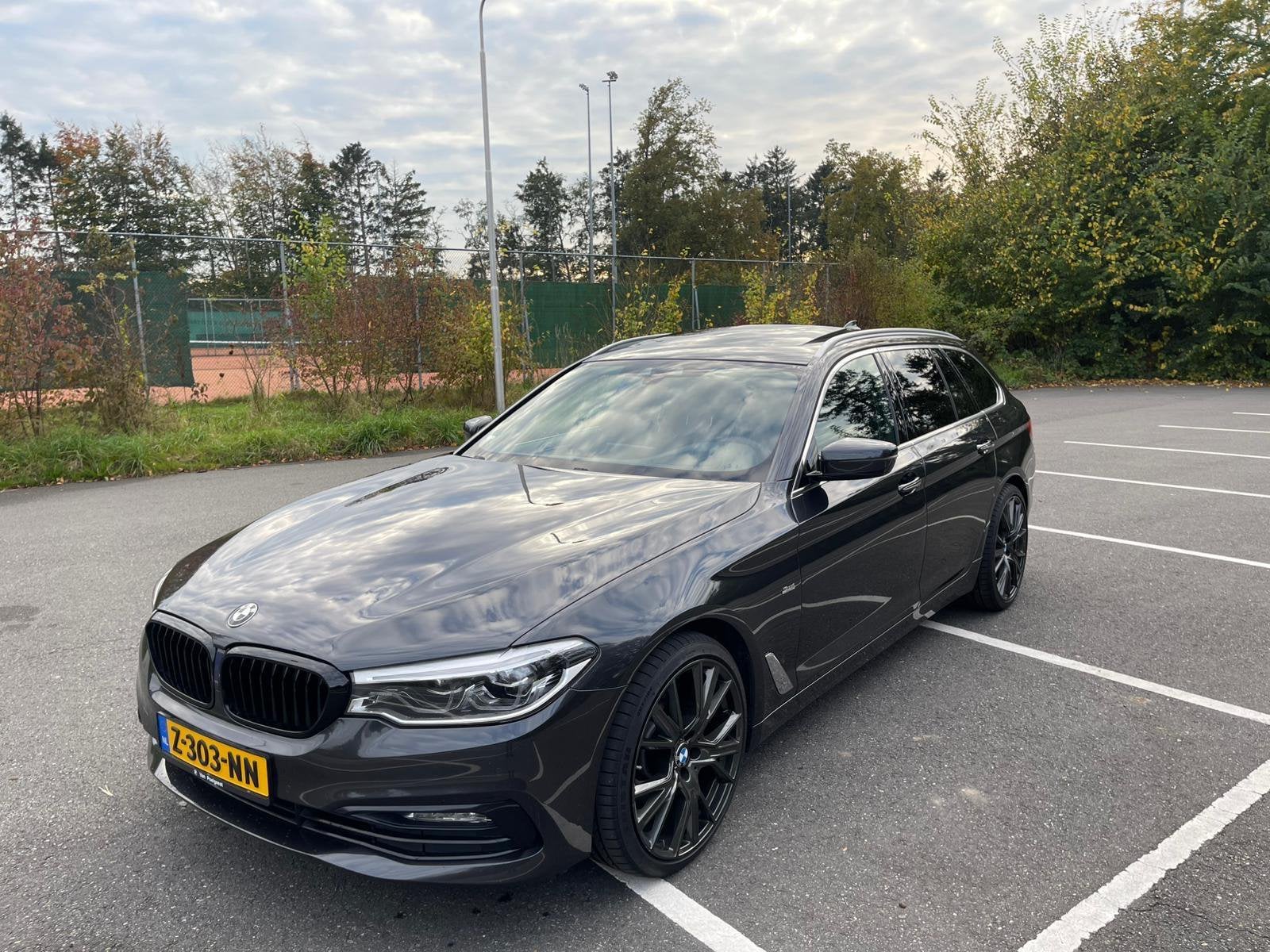 BMW 5-Serie 520d G31 M-Pak Luxury 190pk Aut. 2017 Grey APK!, Automaat, Achterwielaandrijving, 1995 cc, 2000 kg