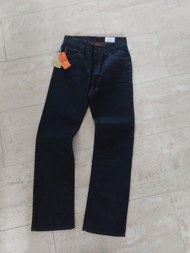 HUGO BOSS spijkerbroek  nieuw met kaartje, Kleding | Heren, Ophalen of Verzenden, Nieuw, Blauw, W33 - W34 (confectie 48/50)
