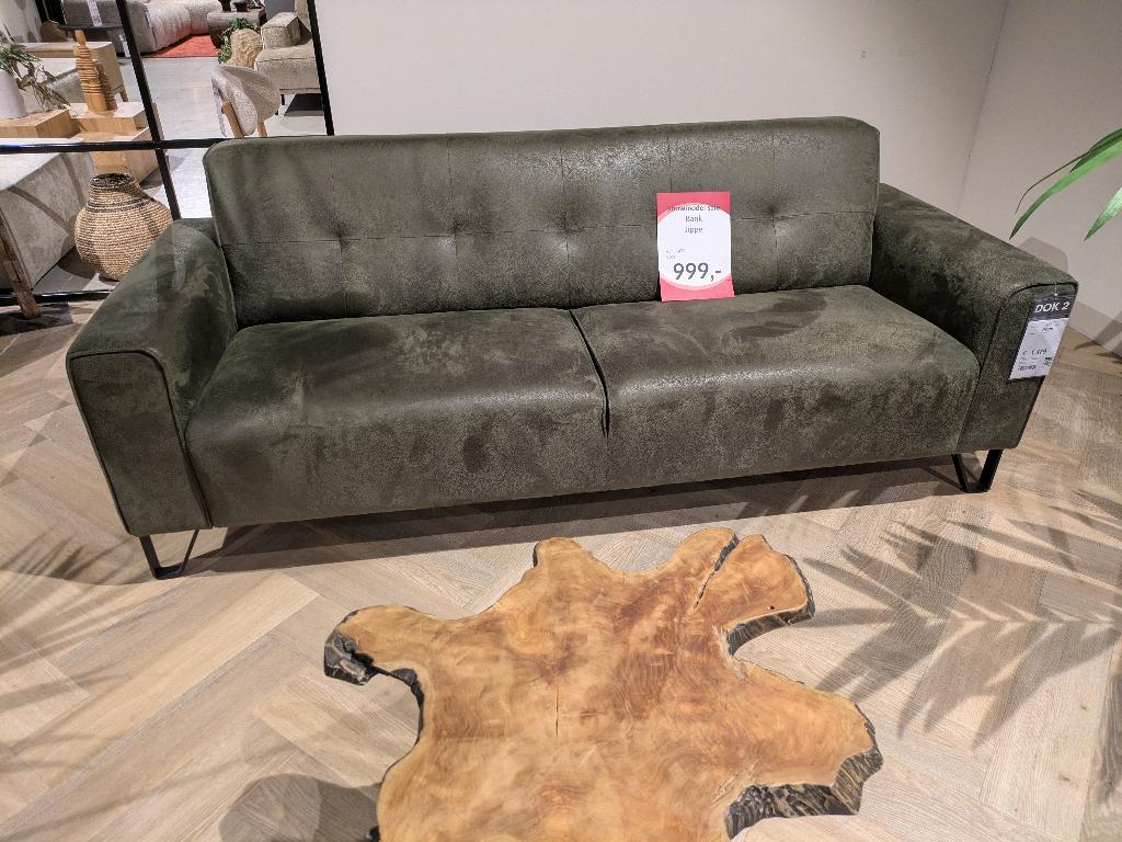 OPRUIMING SHOWROOMSET GROENE BANK STOEL EN HOCKER