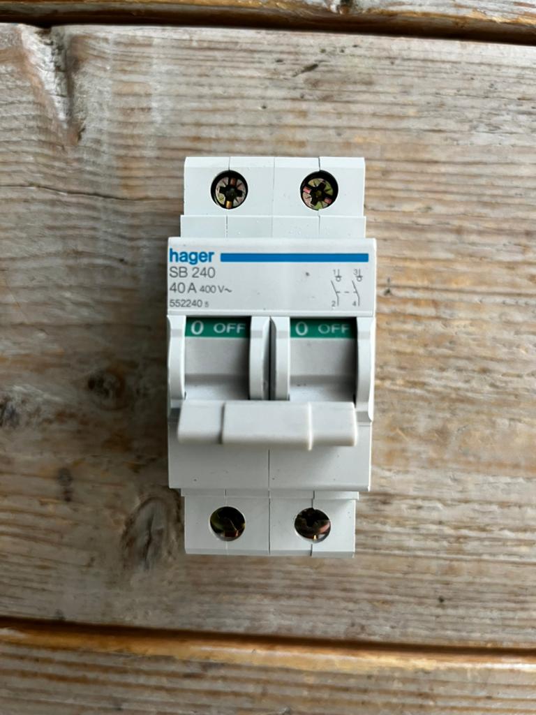 1x40amp automaat, Ophalen of Verzenden, Zo goed als nieuw, Overige typen