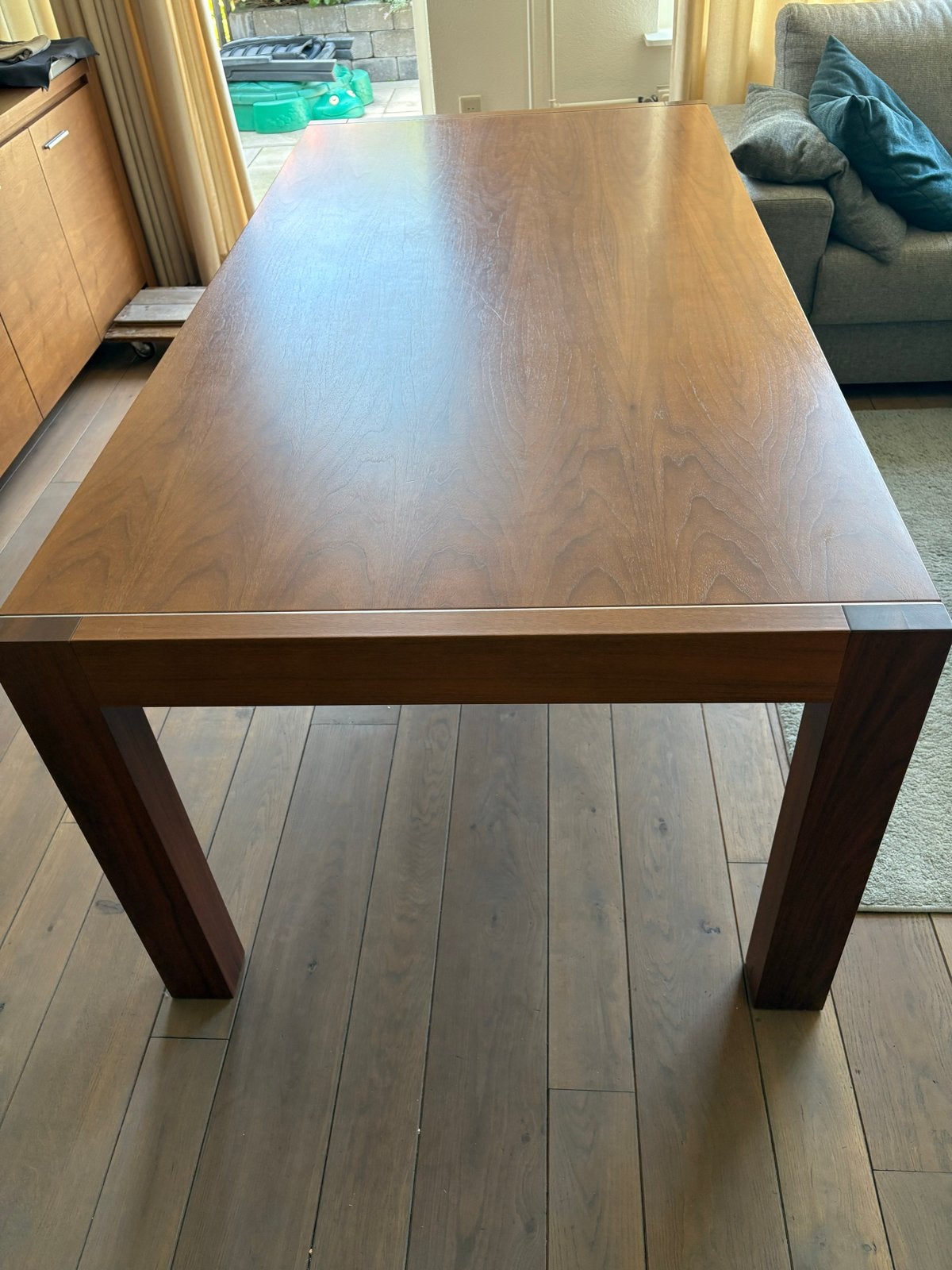 Eettafel van Notenhout L 200x B100 cm en 6 stoelen., Huis en Inrichting, Ophalen, Gebruikt, 150 tot 200 cm, Vijf personen of meer