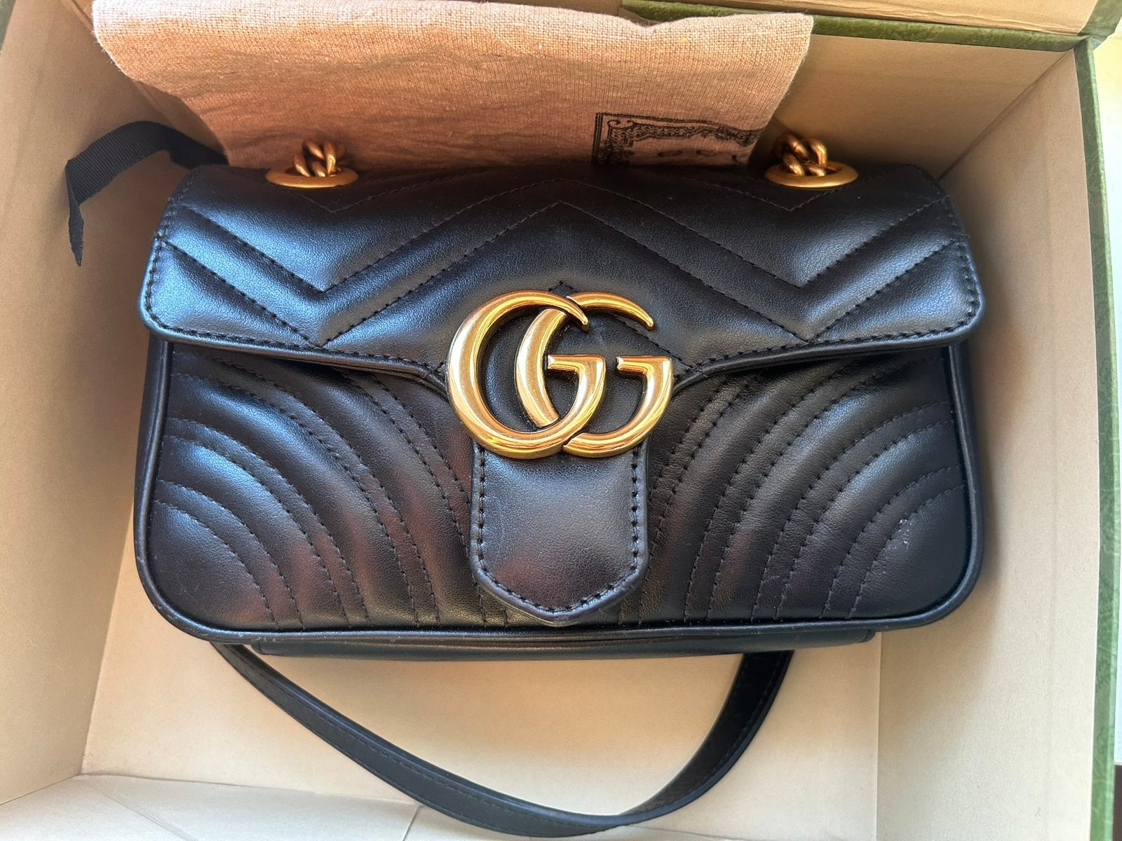 Gucci Marmont Small, Sieraden, Tassen en Uiterlijk, Tassen | Damestassen, Ophalen of Verzenden, Zo goed als nieuw, Zwart, Handtas