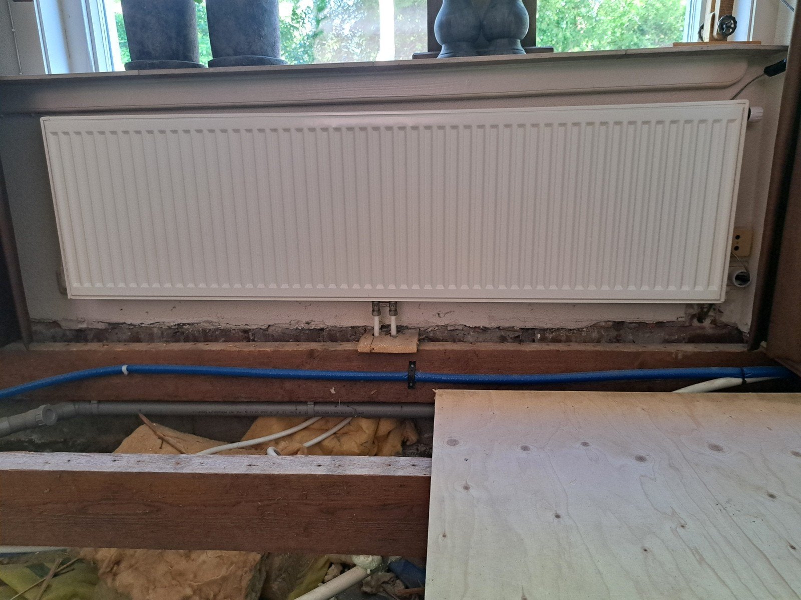 Radiator 180x50x10 midden aansluiting, zo goed als nieuw, Ophalen, 30 tot 80 cm, Radiator, 150 cm of meer