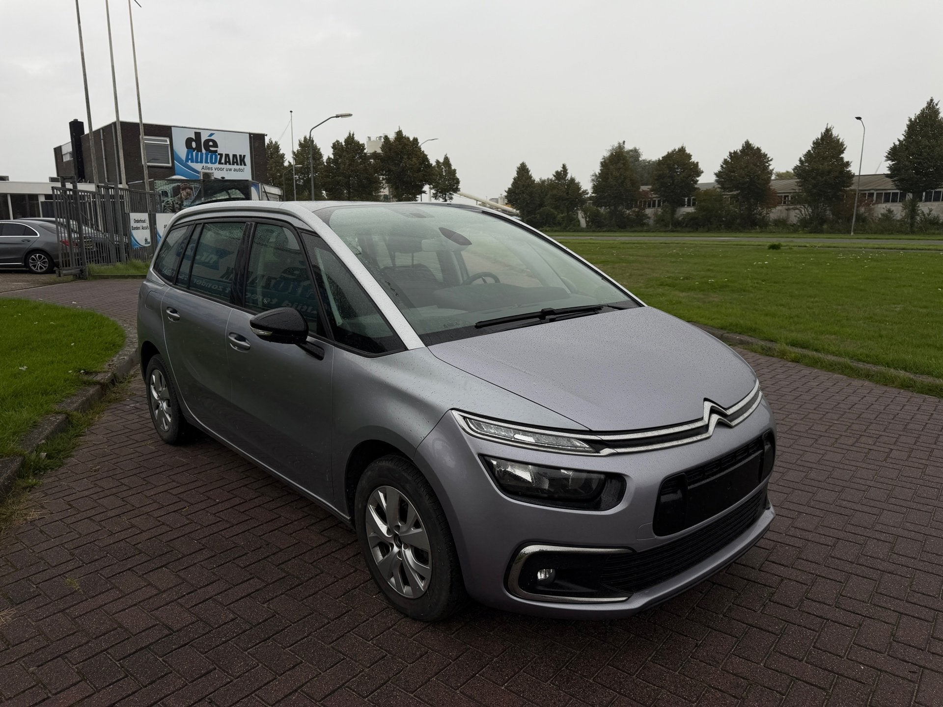 Citroen Grand C4 SpaceTourer 1.2 Shine AUT 7-Persoons uitvoe, Auto's, 15 km/l, Gebruikt, C4 (Grand) Picasso, Bedrijf