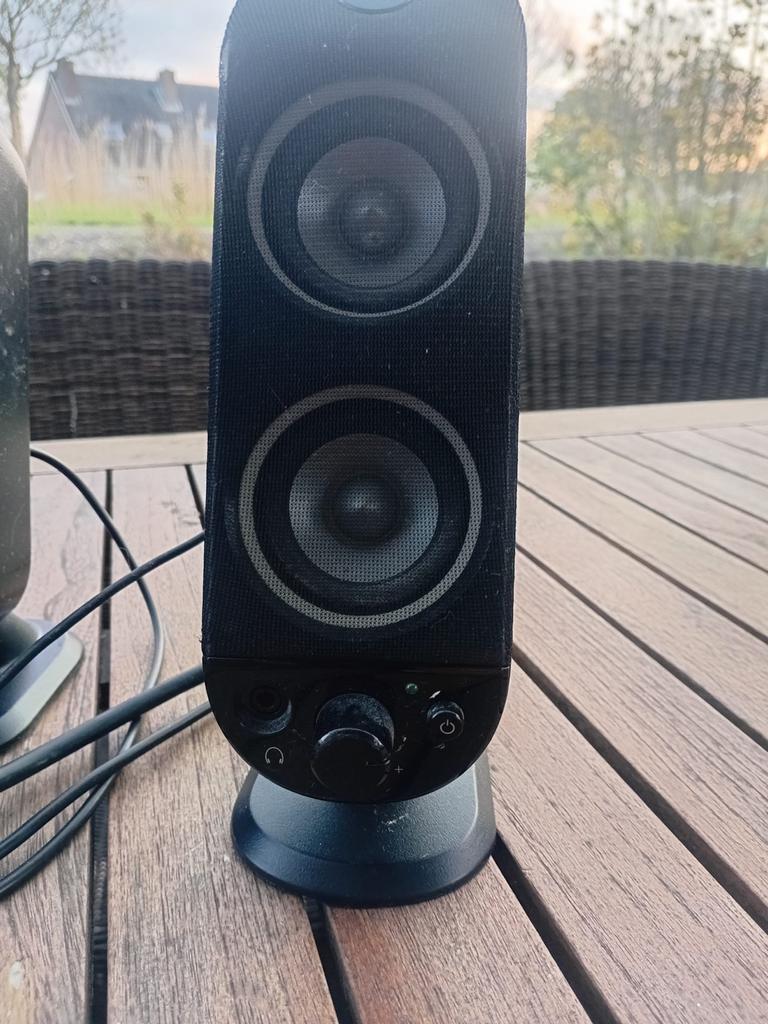 Logitech X-230 2.1 Luidsprekerset met Subwoofer, Computers en Software, Pc speakers, Ophalen, Gebruikt, Audiokanaal 2.1