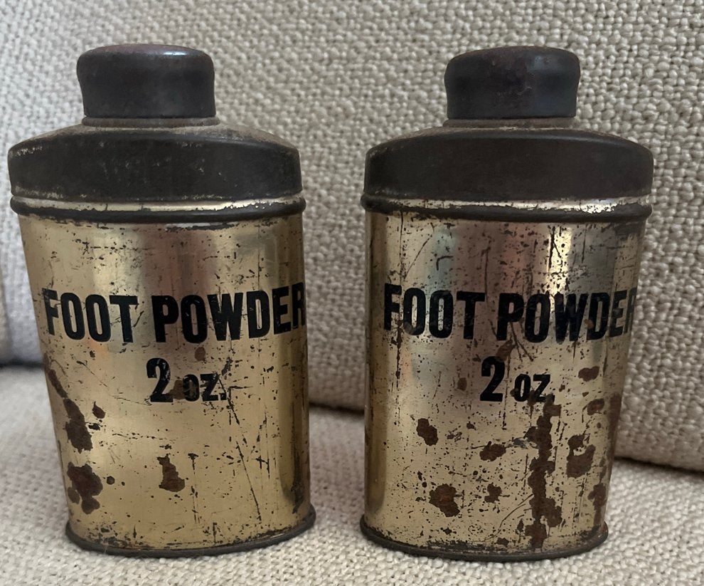 1 Vintage WO2 Voetpoeder Blikje - Militair Uitrusting, Verzamelen, Militaria | Algemeen, Ophalen of Verzenden, Landmacht, Overige gebieden