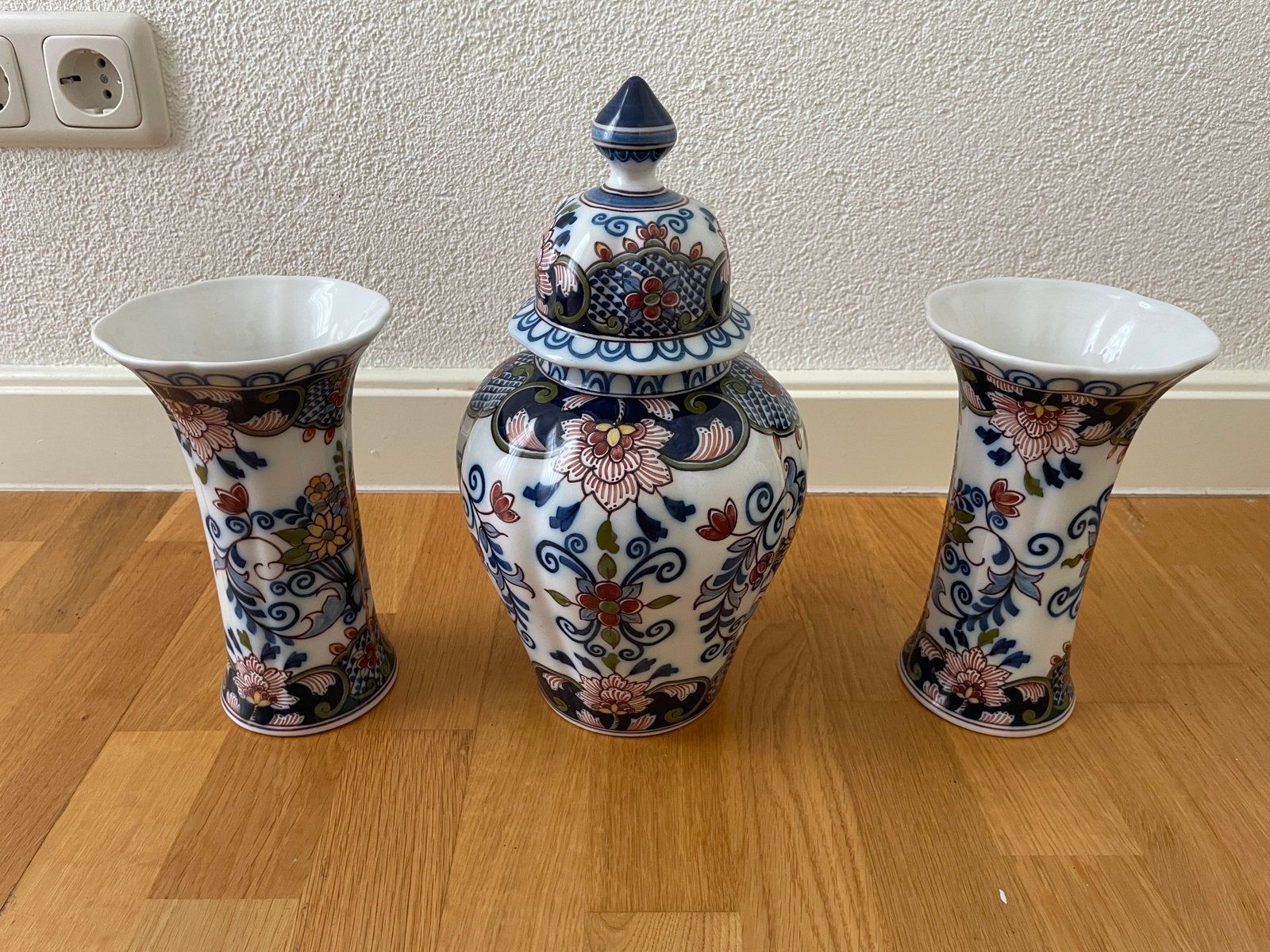 Kaststel Makkums aardewerk, Ophalen