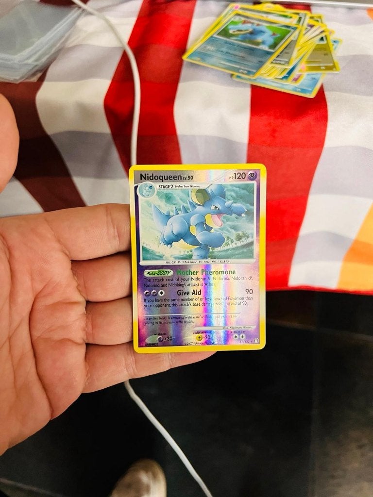 Nidoqueen 31/123 Reverse Holo Mysterious Treasures Pokemon, Verzenden, Zo goed als nieuw, Losse kaart, Foil