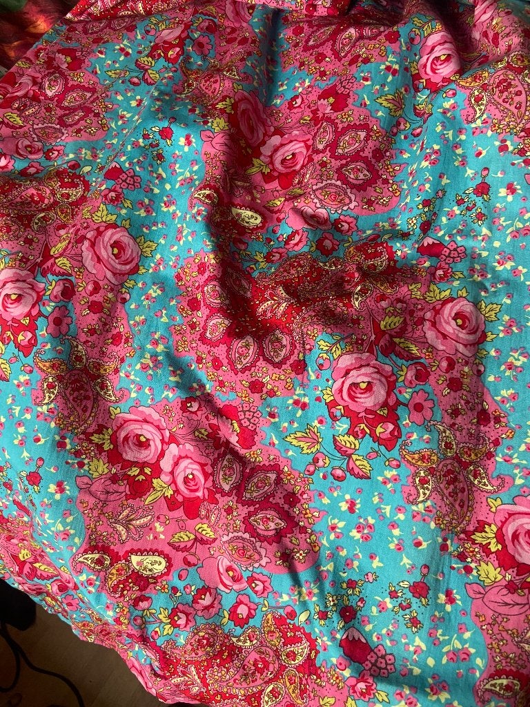 Gordijnen turquoise met roze bloemenprint, Huis en Inrichting, Gebruikt, Blauw, Ophalen of Verzenden, 200 cm