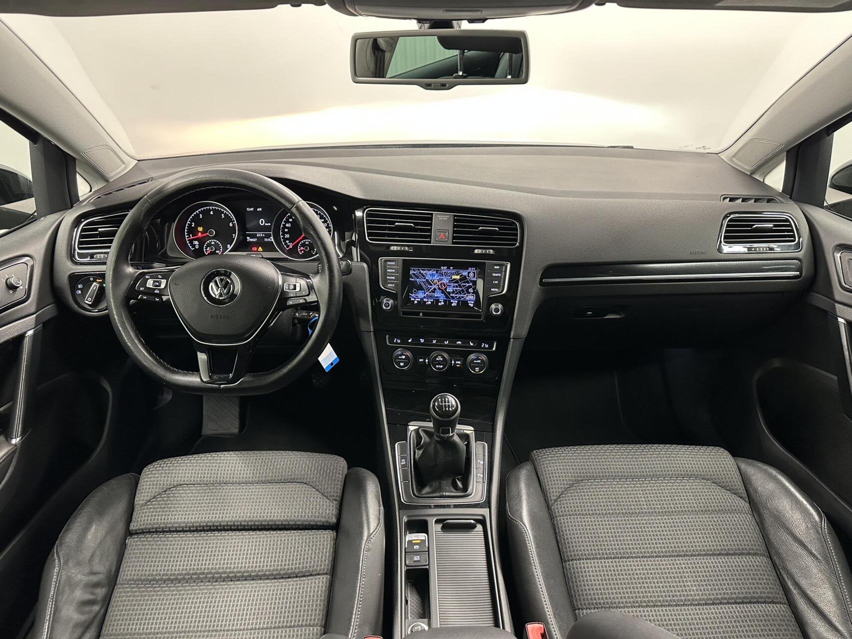 Volkswagen Golf 1.4 TSI ACT Highline NAVI CRUISE ECC LM TREK, Auto's, Euro 5, Gebruikt, 4 cilinders, Met garantie (alle)