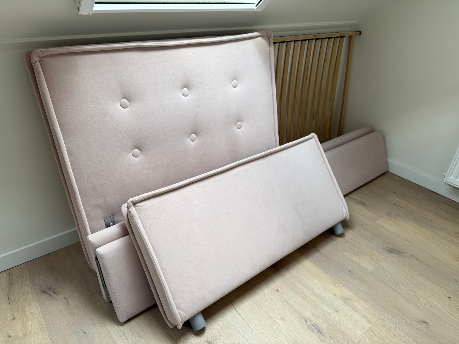 Gestoffeerd kinderbed inclusief lattenbodem, Ophalen, 90 cm, Zo goed als nieuw, 200 cm