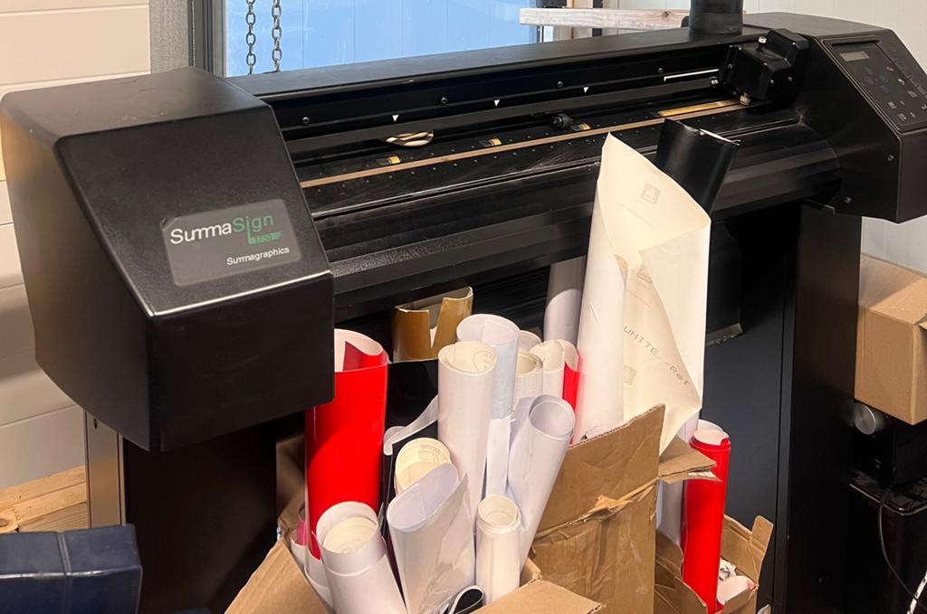Grote Summa Snijplotter met standaard en accessoires, Computers en Software, Printers, Ophalen, Zo goed als nieuw, Overige technieken