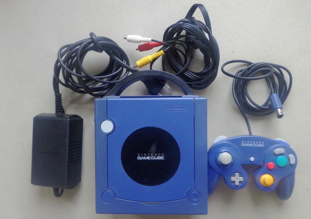 Gamecube Paars + originele controller + kabels, Spelcomputers en Games, Spelcomputers | Nintendo GameCube, Gebruikt, Paars, Met 1 controller
