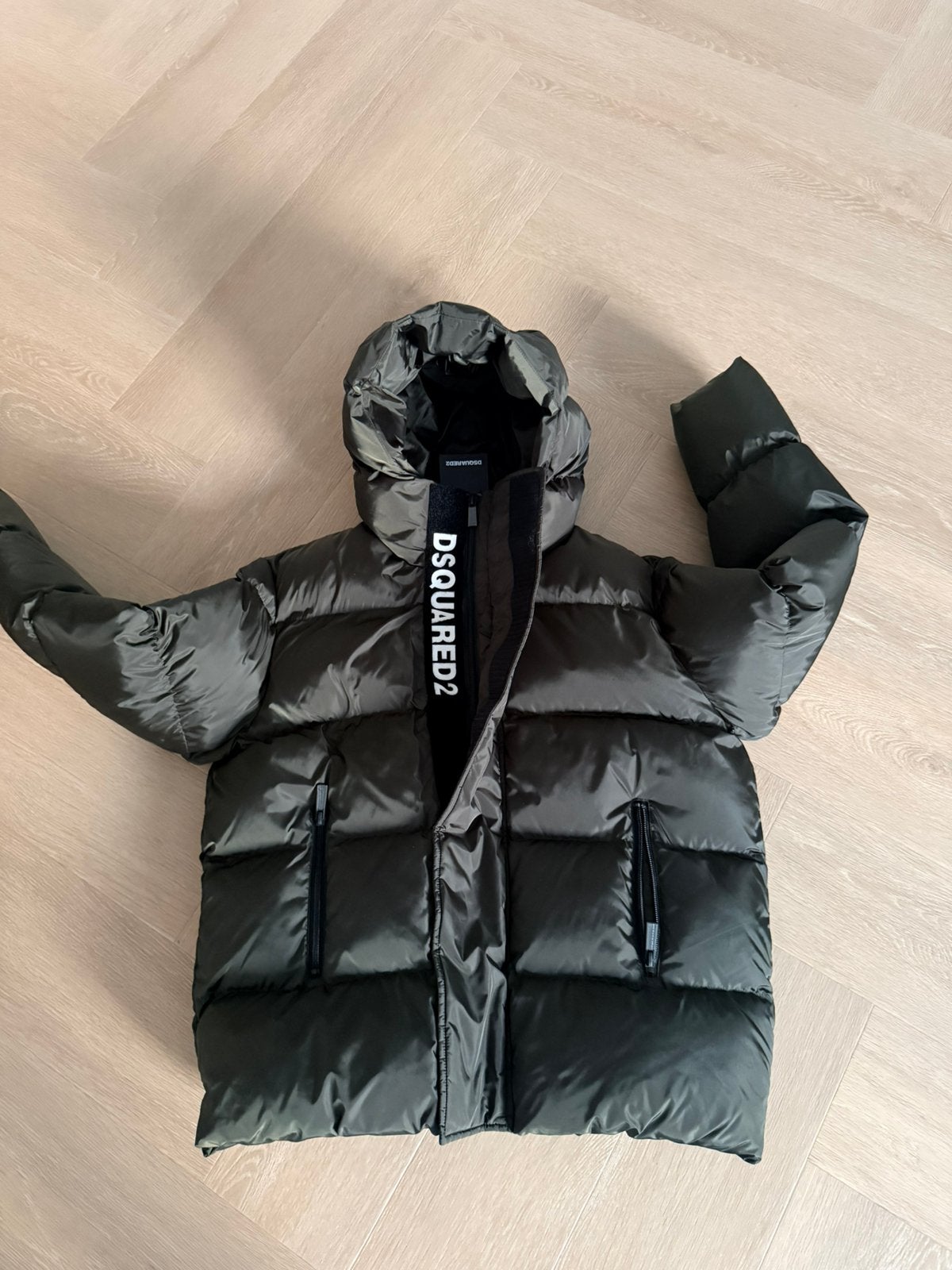 Nieuwe Originele Dsquared2 Puffer Jack Legergroen, Dsquared2, Nieuw, Ophalen of Verzenden, Jongen