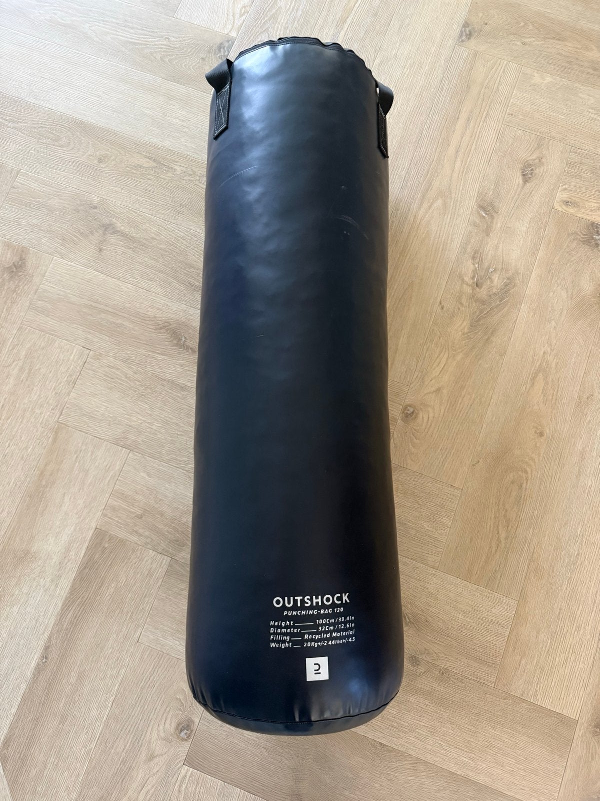 Bokszak, bokshandschoenen en muurbeugel - Outshock, Sport en Fitness, Boksen, Ophalen, Zo goed als nieuw, Bokszak