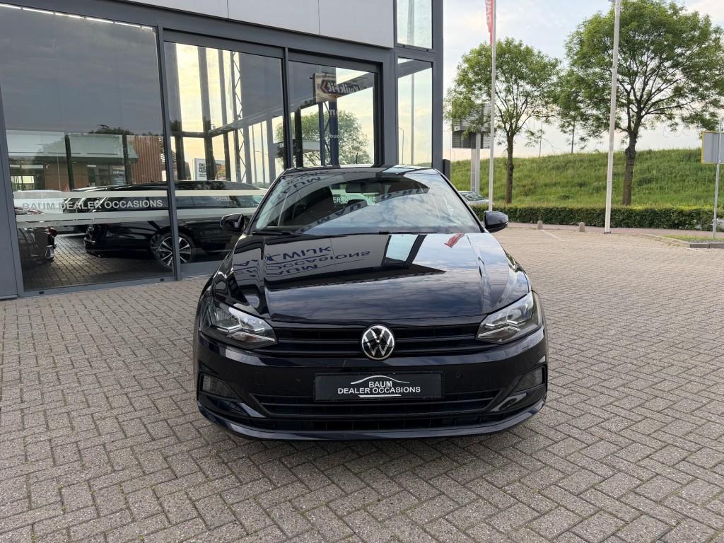 Volkswagen POLO 1.0 MPI NAVI AIRCO PDC CRUISE CONTROL, 21 km/l, Euro 6, Zwart, Bedrijf