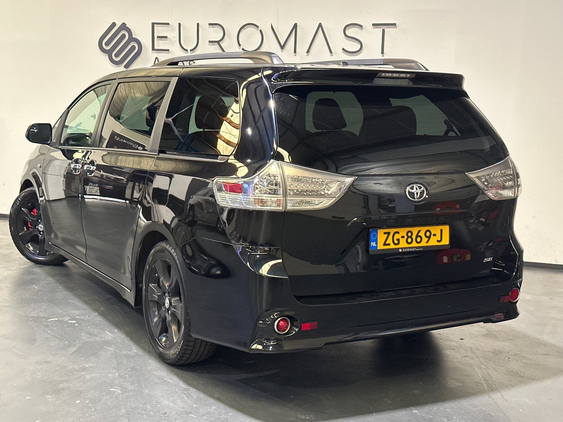 Toyota TOYOTA SIENNA 3.5 V6 Automaat | 8zitter | Leder | Cam, Automaat, 28 km/l, Gebruikt, Zwart