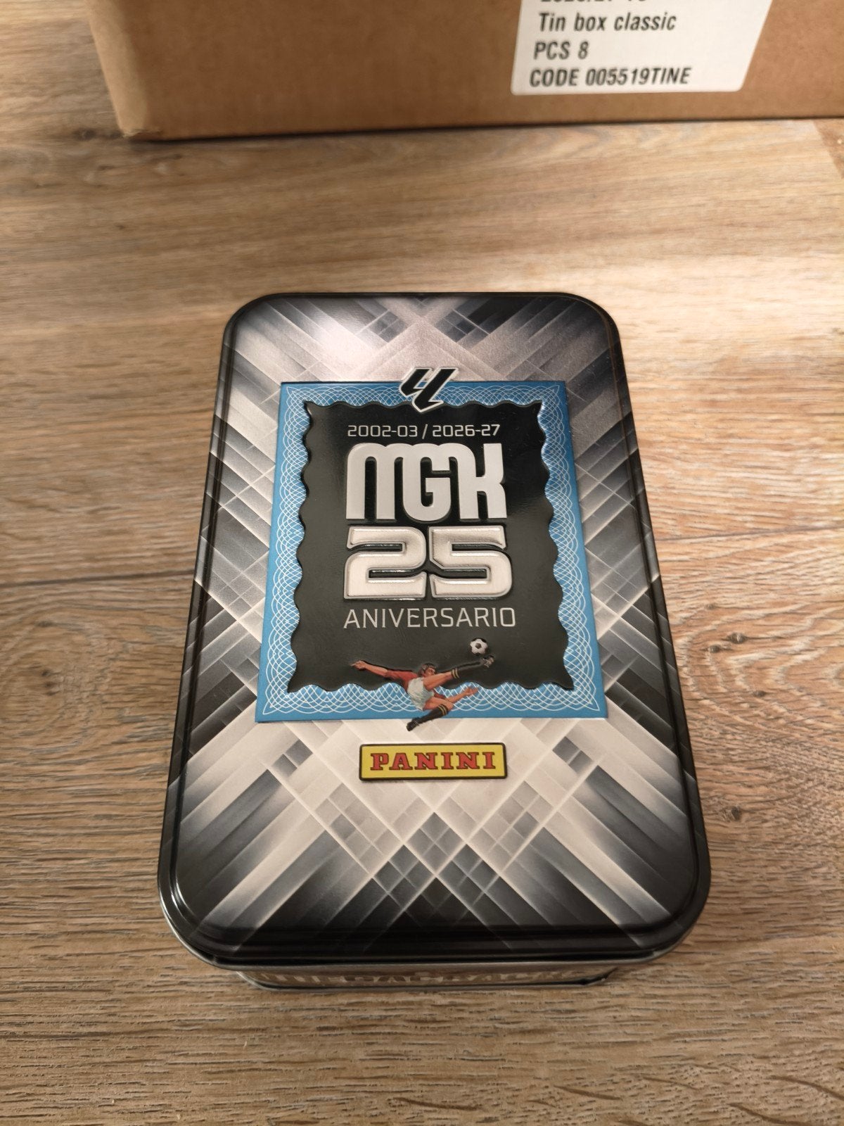 La Liga Panini Megacracks 2026/27 Premium box tin 25th, Verzenden, Nieuw