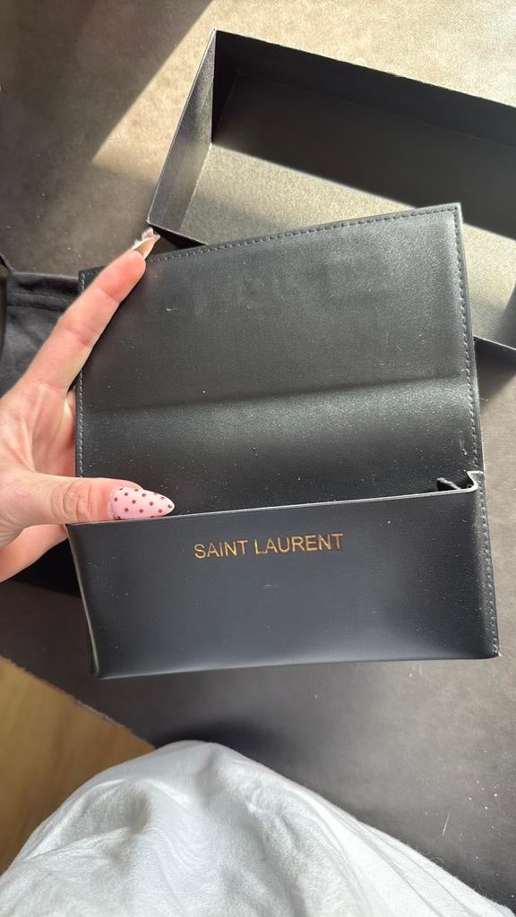 YSL hoesje ZONDER ZONNEBRIL, Ophalen of Verzenden, Zo goed als nieuw