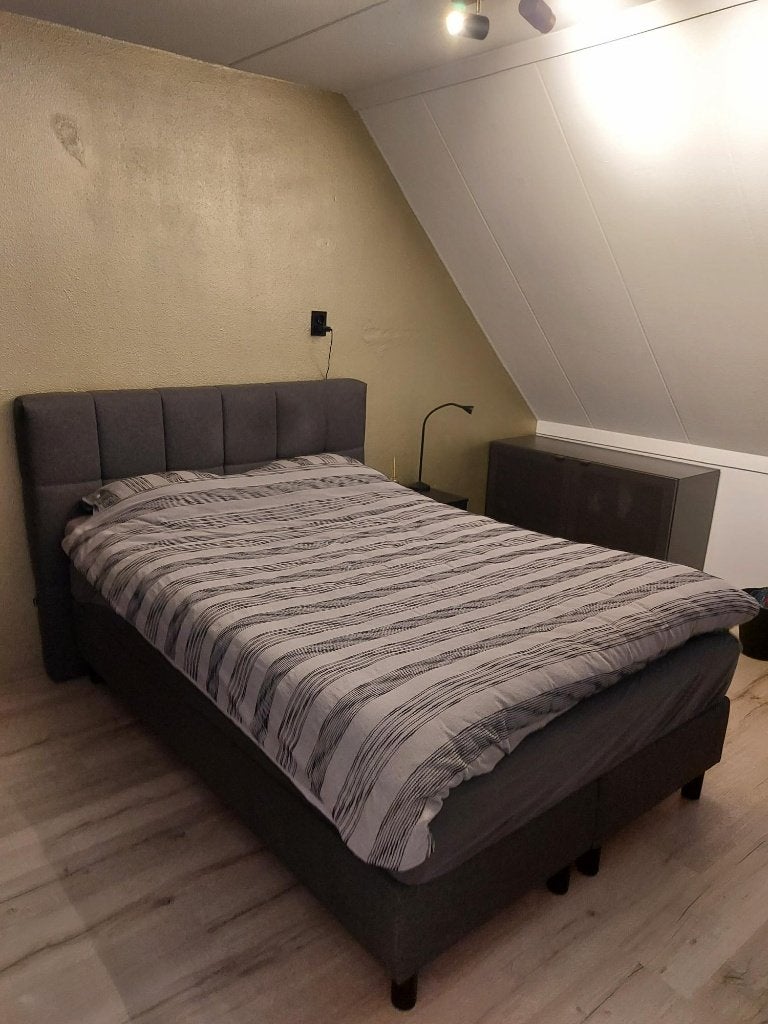 Emma Boxspringbed Deluxe 140x200 incl. Diamond topper & meer, Ophalen, Bruin, 140 cm, Zo goed als nieuw