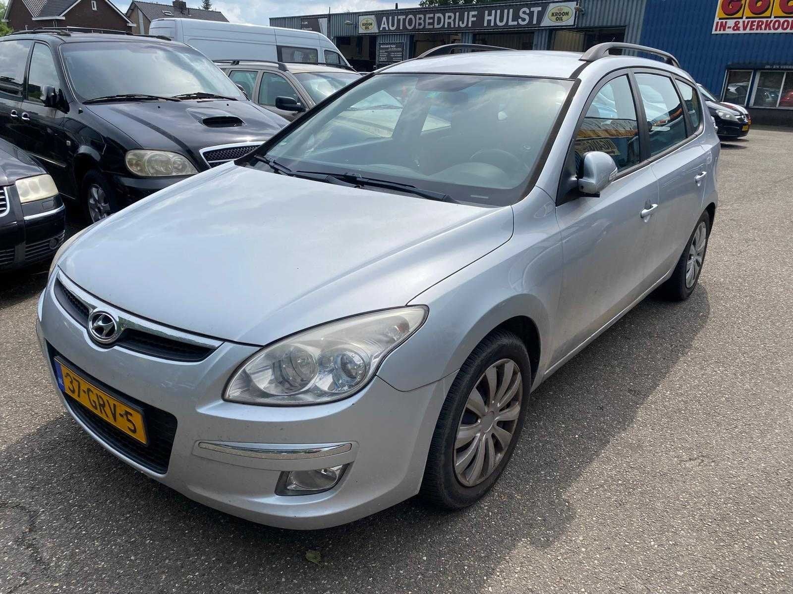 Hyundai - 2008 - i30 CW - 1.6i Style - 37-GRV-5, Auto's, Gebruikt, 1591 cc, 4 cilinders, Origineel Nederlands