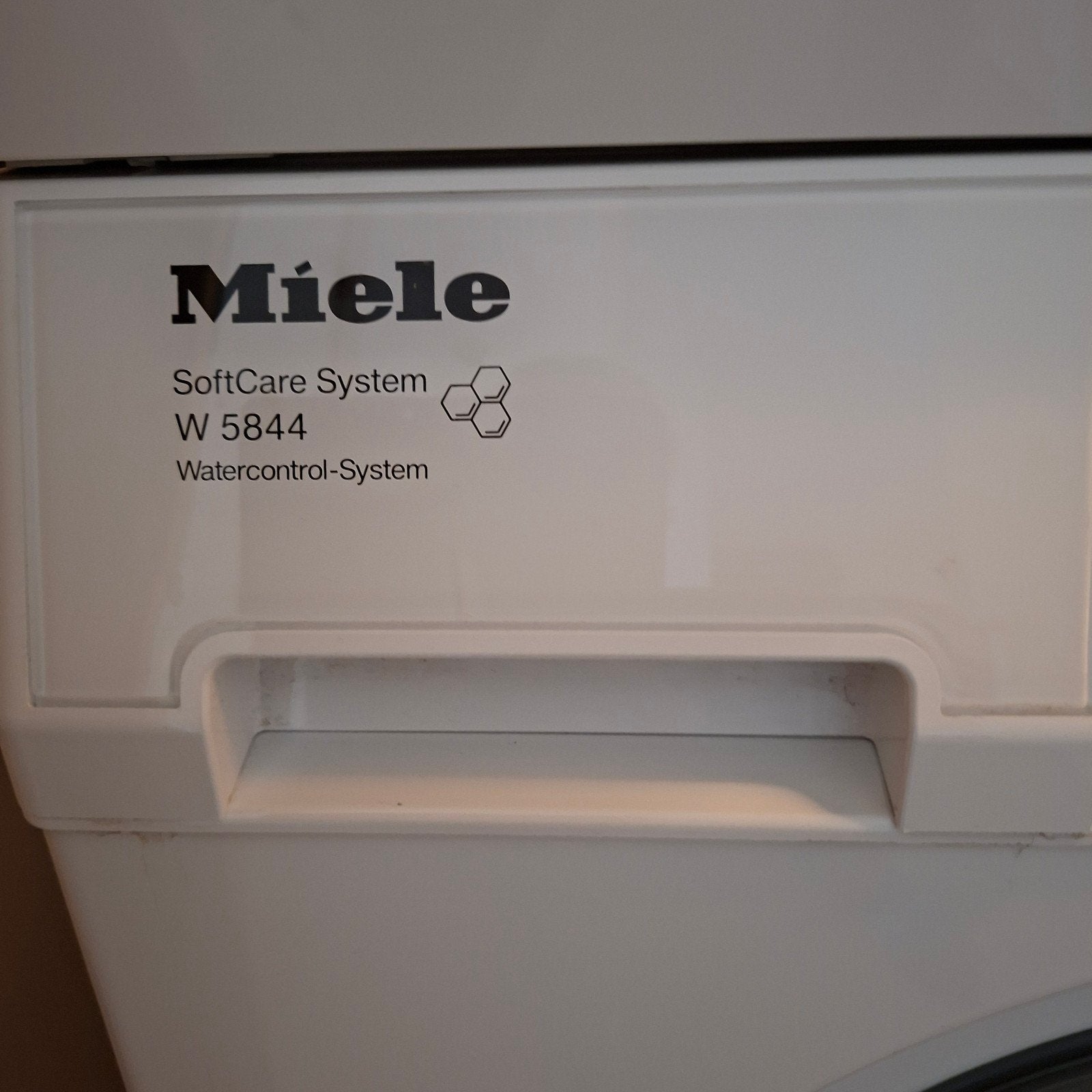 Miele W 5844 wasautomaat - defect voor onderdelen/reparatie, Ophalen, 6 tot 8 kg, Voorlader, Niet werkend