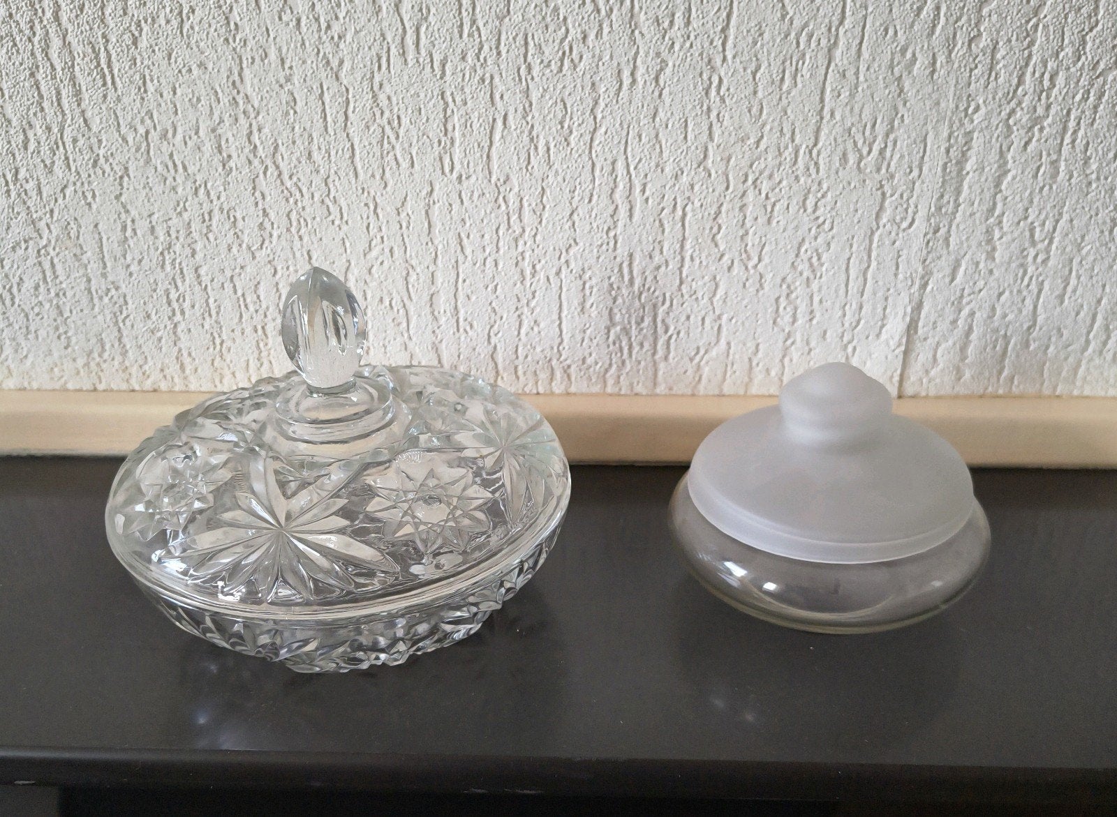 Glazen schaal met deksel - geslepen en matglas, Ophalen