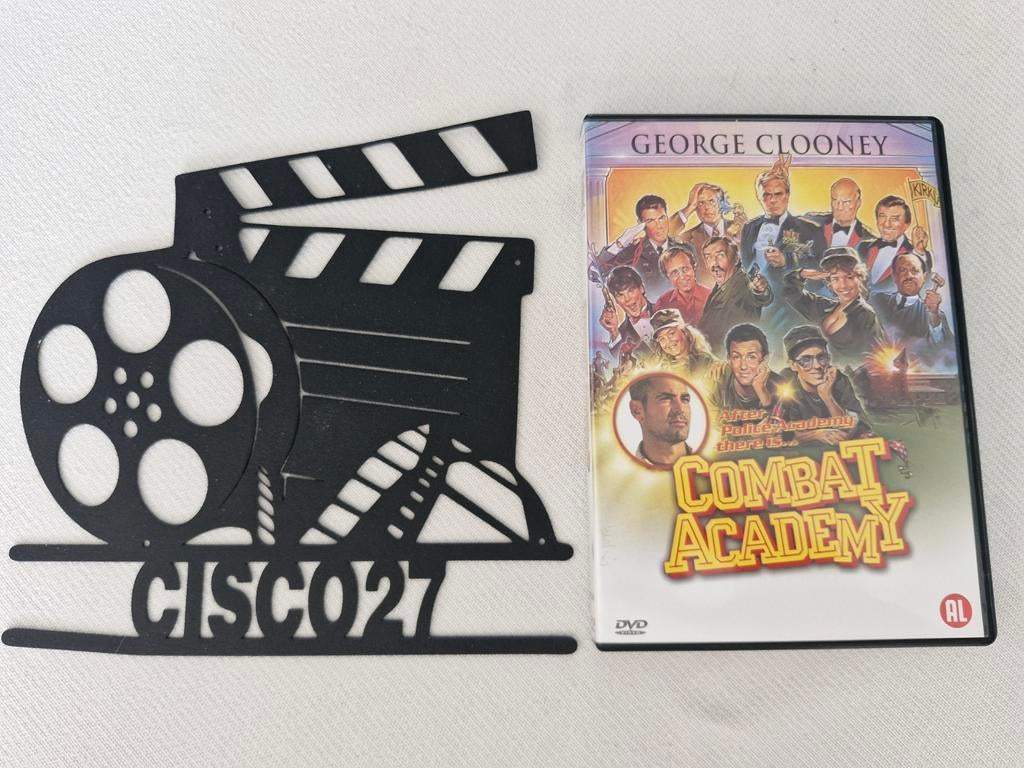 Combat Academy, Alle leeftijden, Ophalen of Verzenden, Zo goed als nieuw, Actiekomedie