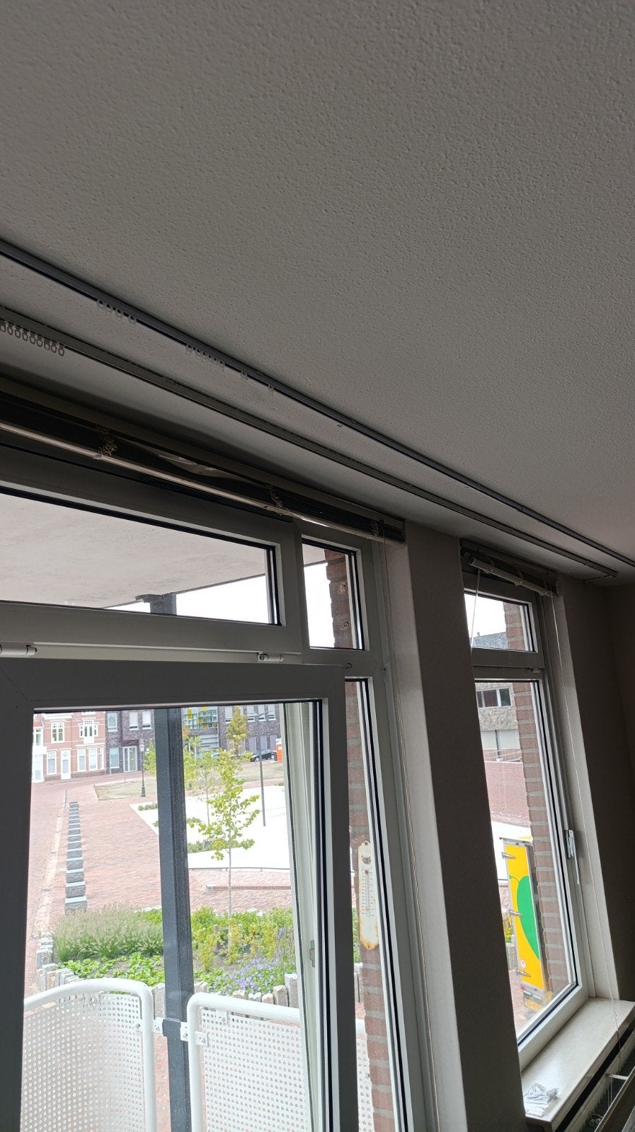 Gordijnrails 7 meter met oogjes, zo goed als nieuw, Ophalen, Met haken, Metaal, Zo goed als nieuw
