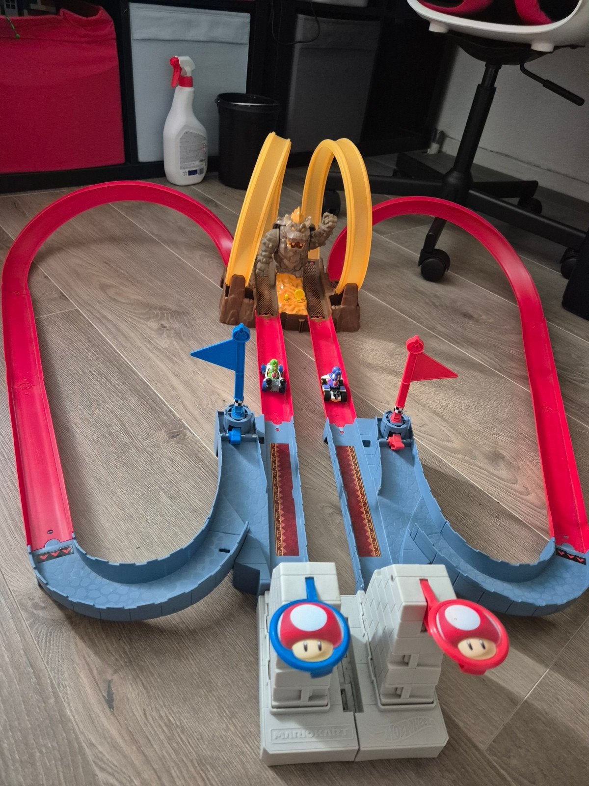 Diverse racebanen incl. auto's (Hot Wheels, Mario Kart), Ophalen, Hot Wheels, Met looping, Elektrisch
