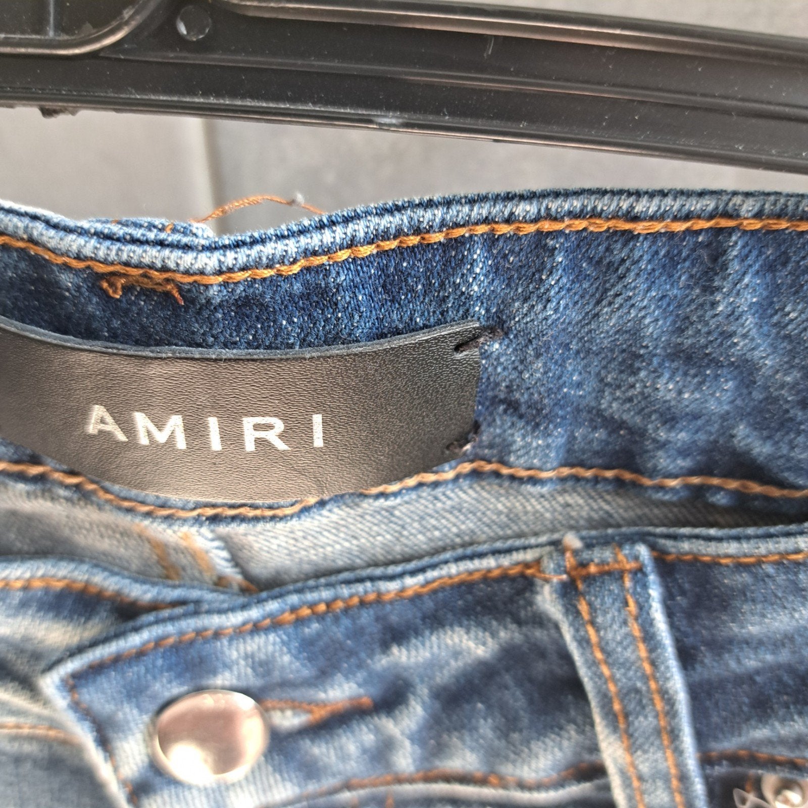 Foto 3 van Amiri stijl damaged jeans maat 32