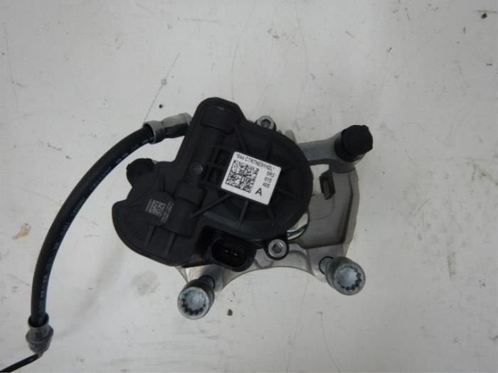 VW Golf 8 Elektronische Remklauw Links-Achter, Ophalen of Verzenden, Gebruikt