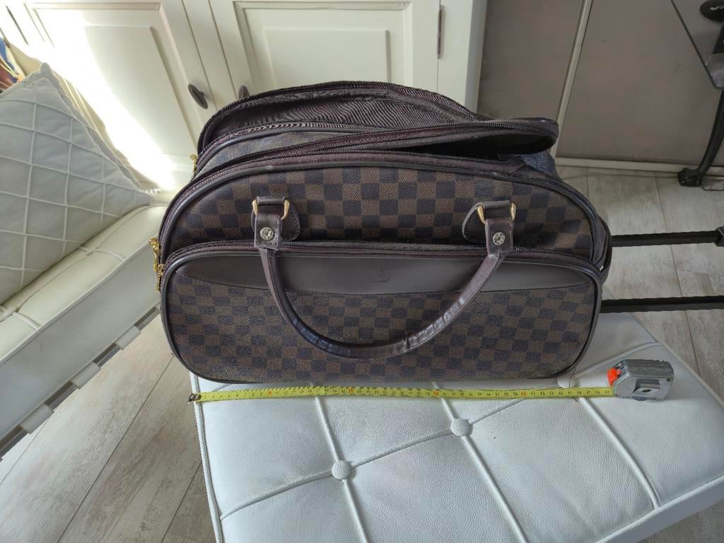 Mooie reis/ weekendtas met wielen., Sieraden, Tassen en Uiterlijk, Tassen | Reistassen en Weekendtassen, Ophalen of Verzenden