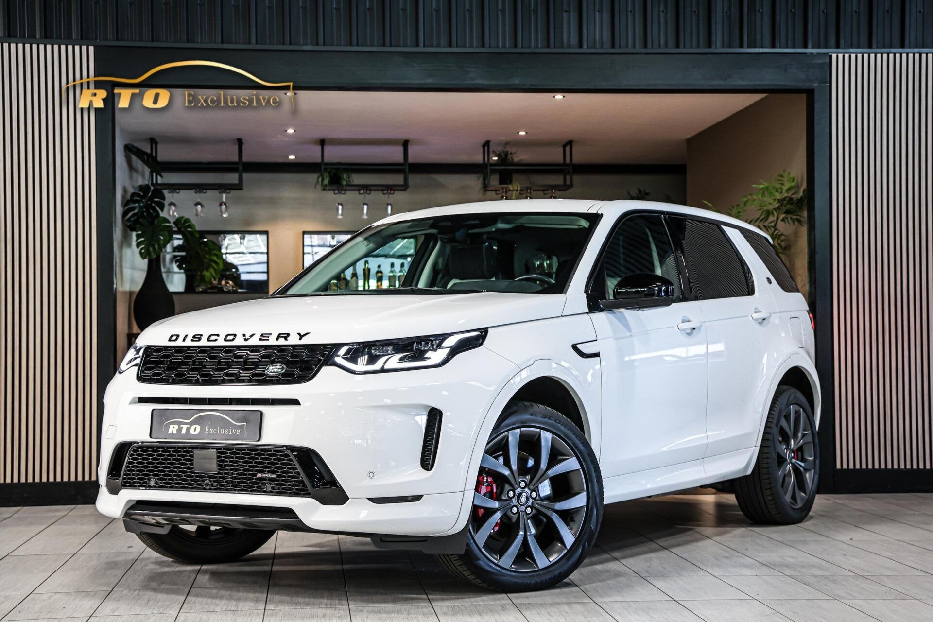 Land Rover Discovery Sport P300e 1.5 R-Dynamic HSE|Pano|HUD, 309 pk, 1497 cc, Gebruikt, Met garantie (alle)