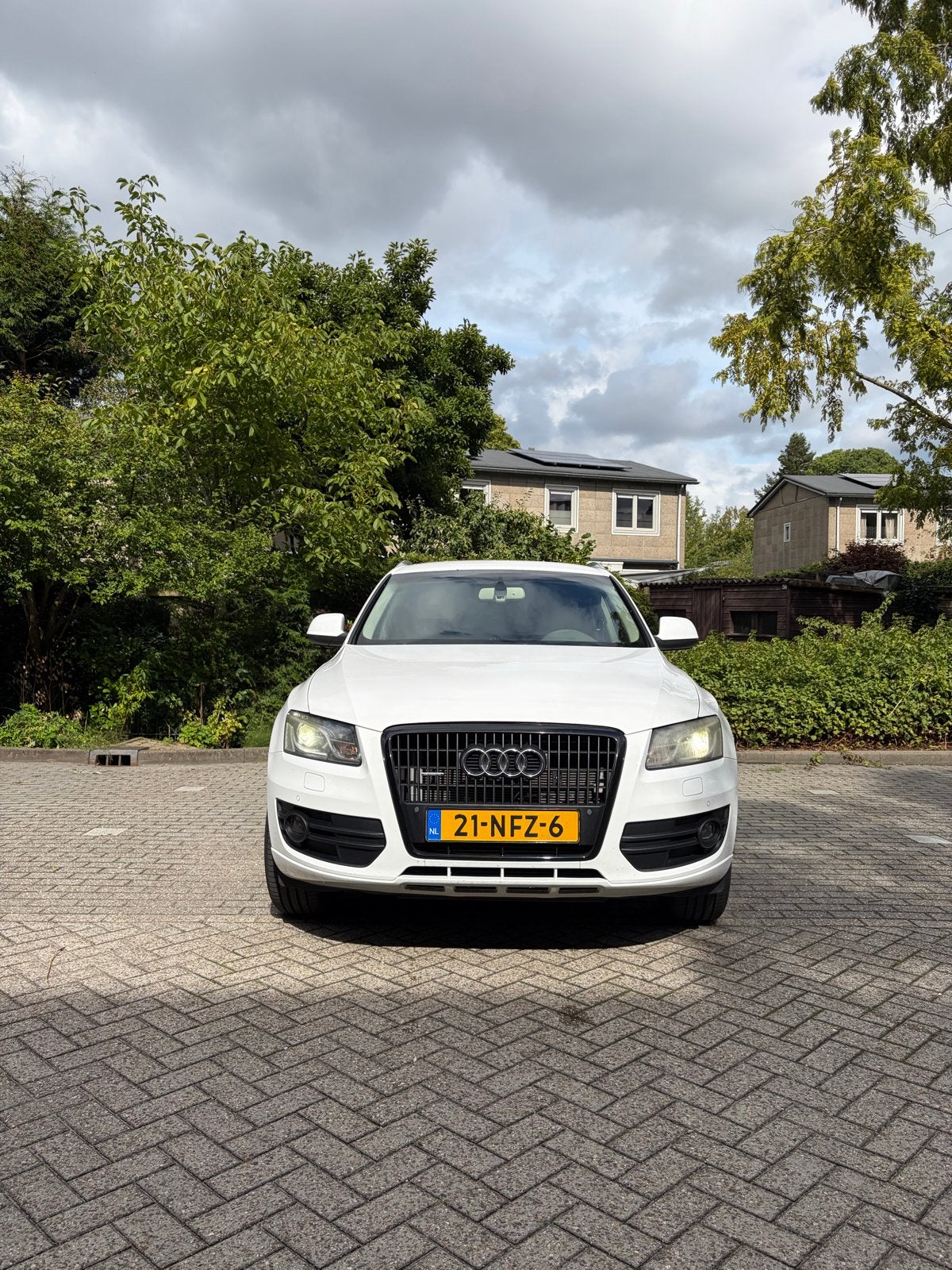 Audi Q5 2009 Wit Quattro Clima,Pdc Navi Zeer nette staat, Auto's, Automaat, Beige, 1770 kg, Bluetooth