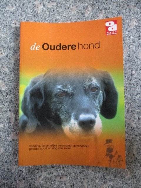 Over Dieren informatieboekje De oudere hond, Ophalen of Verzenden, Nieuw, Honden