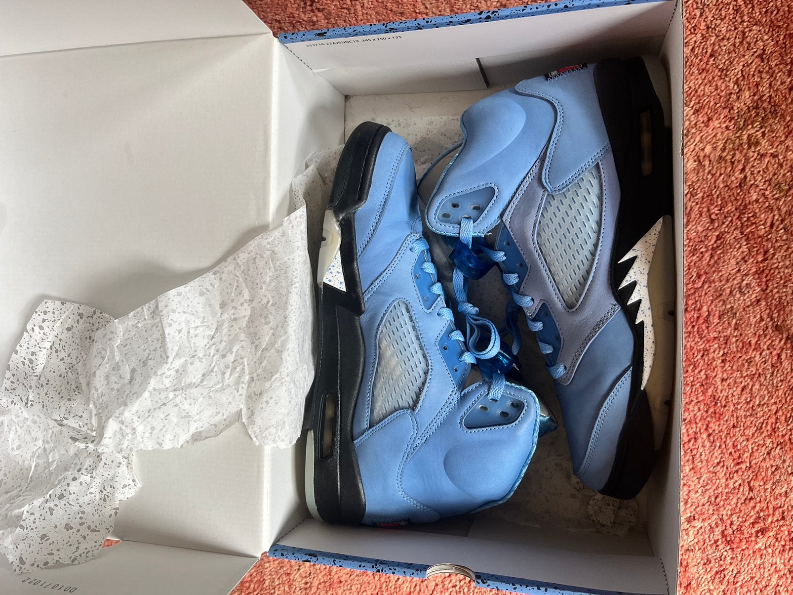 Mooie Jordan 5 unc, Blauw, Sportschoenen, Ophalen of Verzenden, Zo goed als nieuw