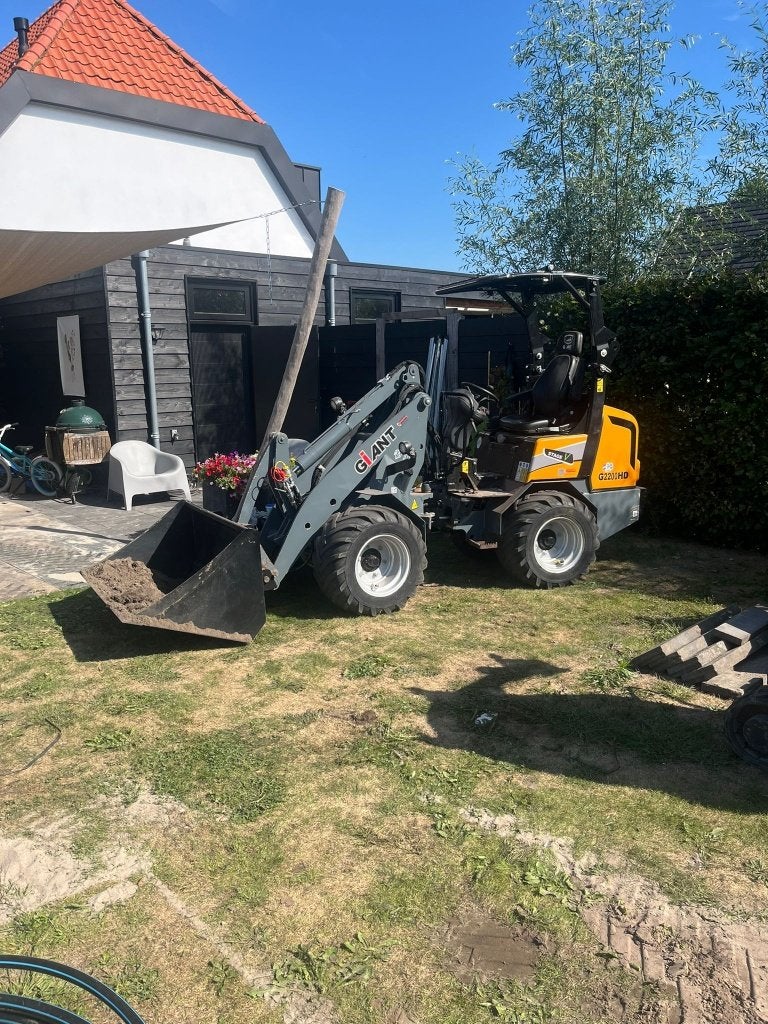 minishovel te huur Giant 2,3 ton