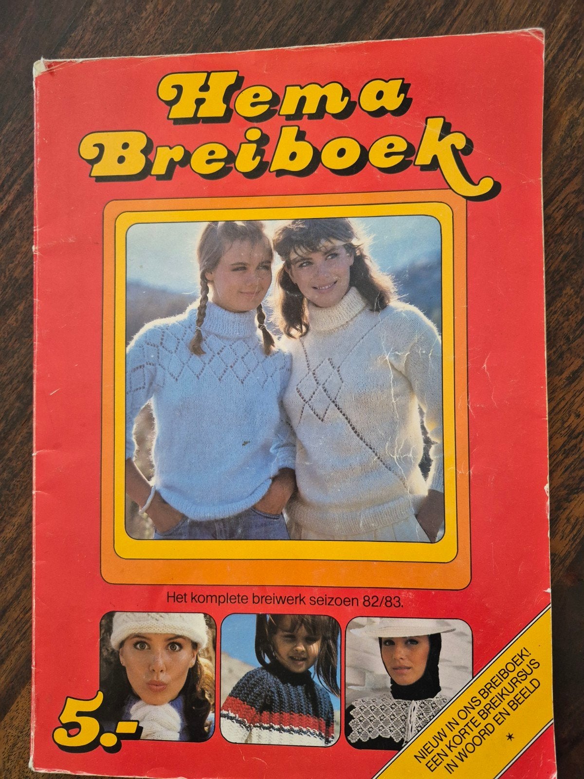 Vintage, Hema breiboek,  het complete breiwerk 1982/ 1983, Ophalen of Verzenden, Zo goed als nieuw, Breien, Patroon of Boek