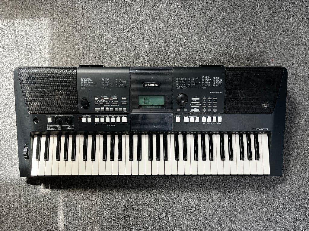 Yahama PSR-E423 Keyboard 61 toetsen, Muziek en Instrumenten, Keyboards, Ophalen, Midi-aansluiting, Yamaha, 61 toetsen