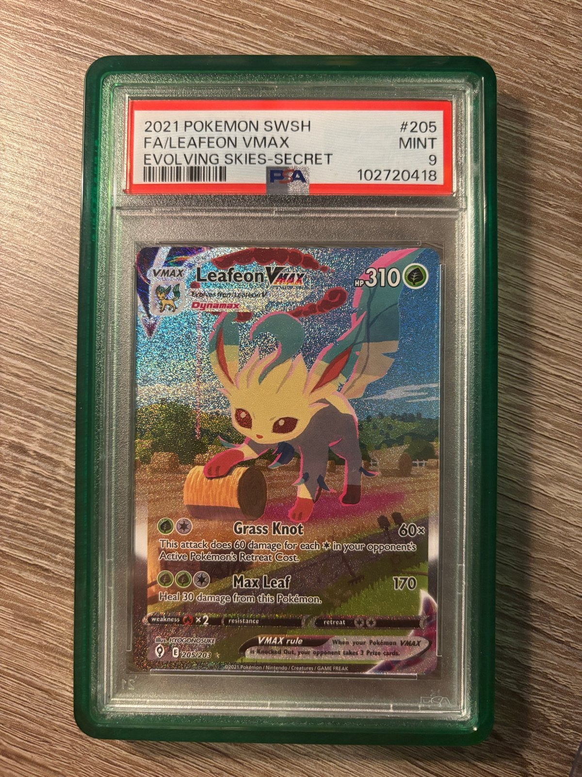 Leafeon VMAX Psa 9 - 205 Evolving Skies, Ophalen of Verzenden, Zo goed als nieuw, Losse kaart