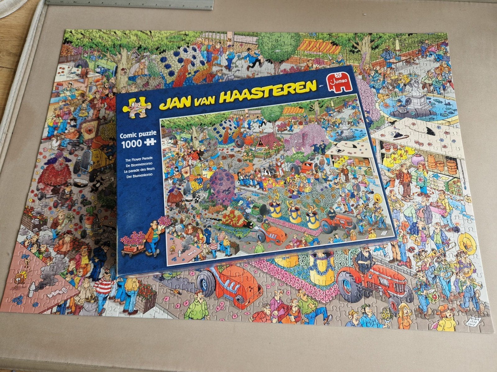 Jan van Haasteren : De bloemencorso : 1000 stuks : compleet, Ophalen of Verzenden, 500 t/m 1500 stukjes, Gebruikt, Legpuzzel