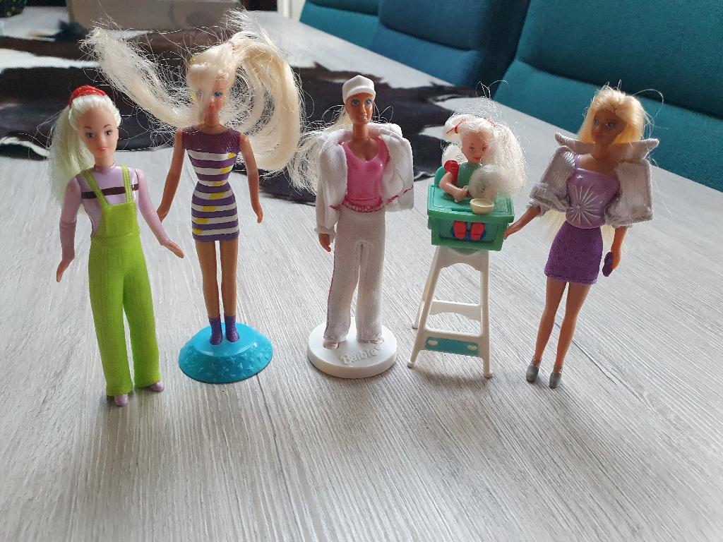 Kleine barbiepoppetjes, McDonalds, Ophalen of Verzenden, Zo goed als nieuw