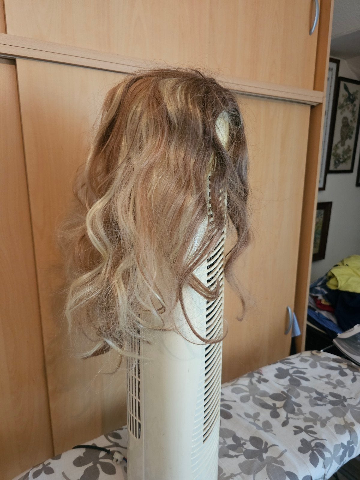 blonde pruik, Sieraden, Tassen en Uiterlijk, Uiterlijk | Haarverzorging, Ophalen of Verzenden, Nieuw, Pruik of Haarverlenging