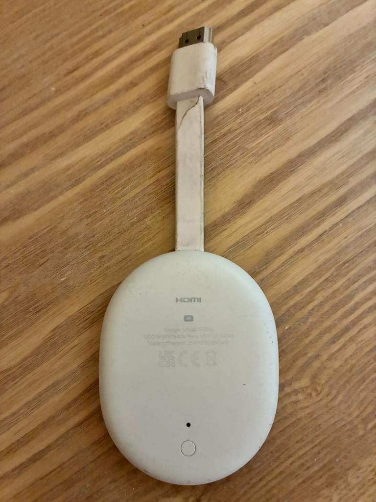 Google Chromecast 4K - Goed functionerend (beschadigd), Gebruikt, Ophalen of Verzenden, Google, Info@google.nl