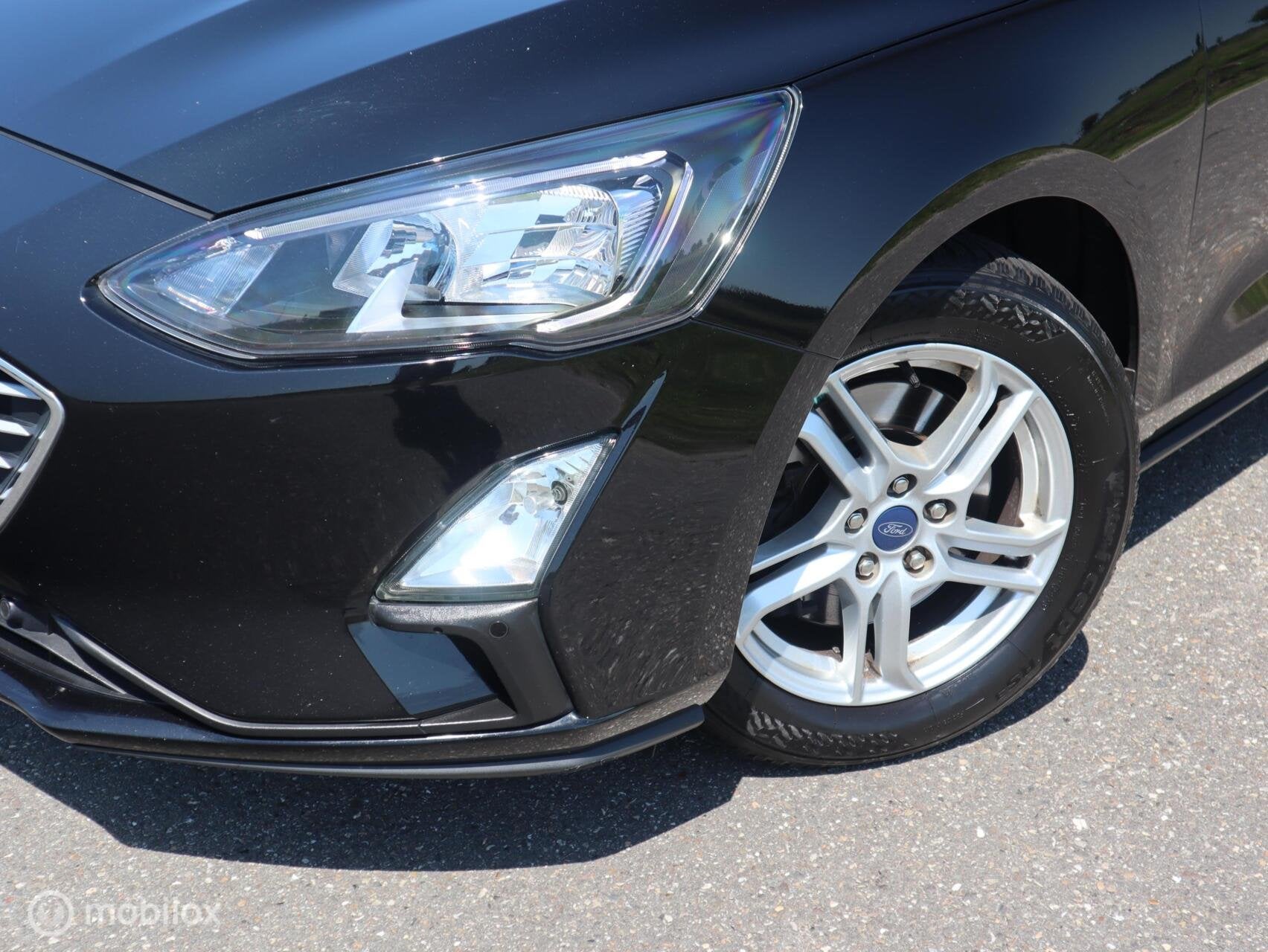 Ford Focus Wagon EcoBoost H6 Trekhaak|Stoel&Stuurverw|Camera, Auto's, Ford, Stof, Gebruikt, Lichtsensor, Zwart